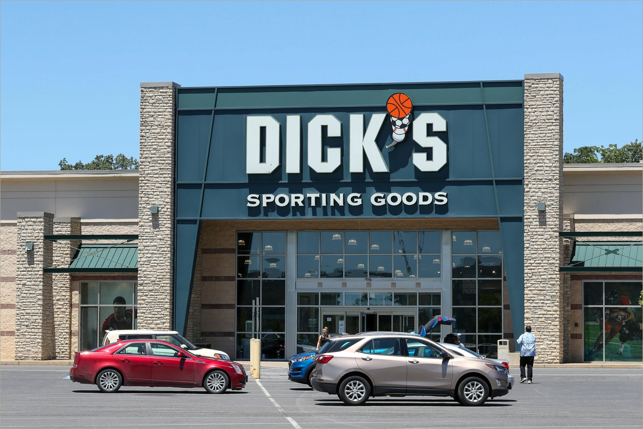 Apparel At Dick's Sporting Goods Resume